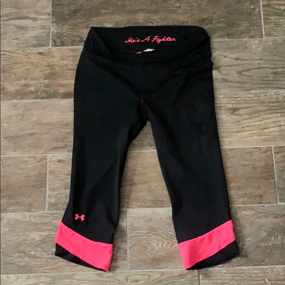 Under Armour running crops